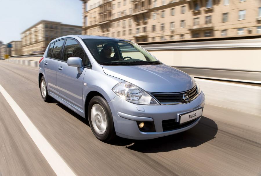  Nissan Tiida 2011 года  (фото 22 из 23)